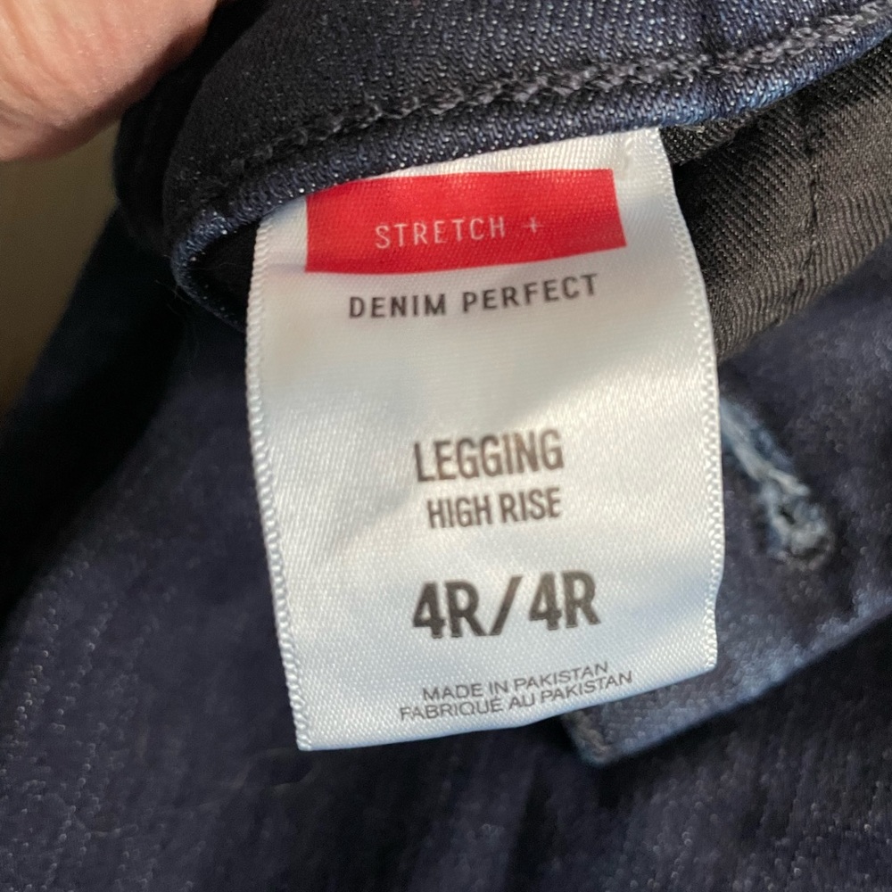 Express Denim Perfect High Rise Jeans - Picture 7 of 9